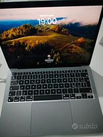 Mac book air 13 M1-8