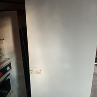 Congelatore e un frigorifero