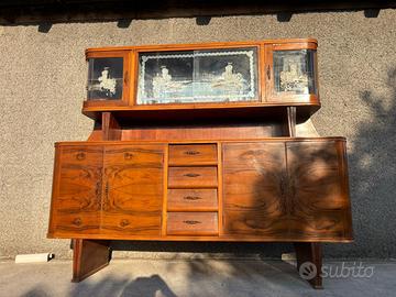 Credenza vintage anni '50 con vetrina decorata 2m