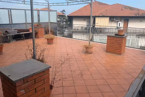 5 vani in zona centrale con ampio terrazzo 90 mq