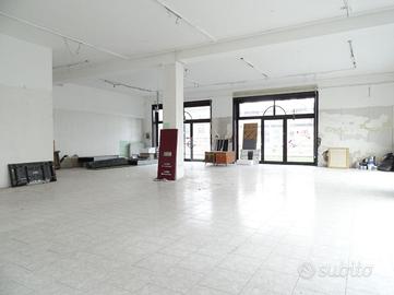 NEGOZIO A ALESSANDRIA