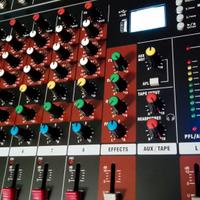 Mixer stereo 8 canali + effetti reverbero-eco