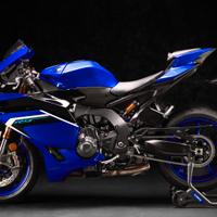 Yamaha R9 2025