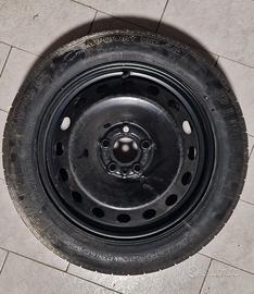 Cerchio + Ruota di scorta Pirelli 15"