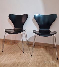 2 sedie Fritz Hansen serie 7 - scocca Black Ash