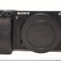 Sony Alpha 6300 nera