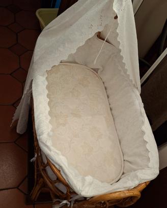 Culla vimini con materasso nuovo