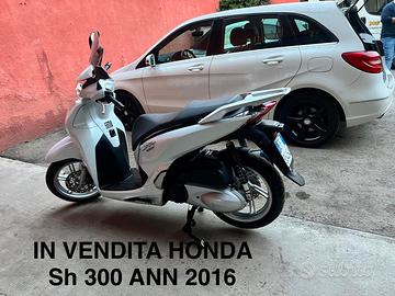 Honda sh 300