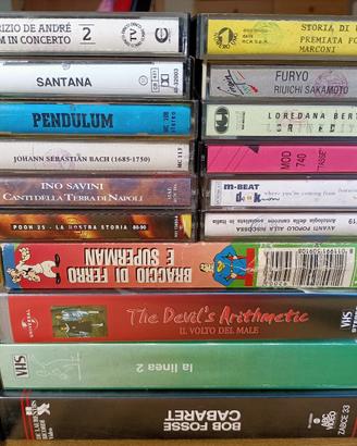 VHS e Giochi PC CD ROM DVD ROM e PSP PS4