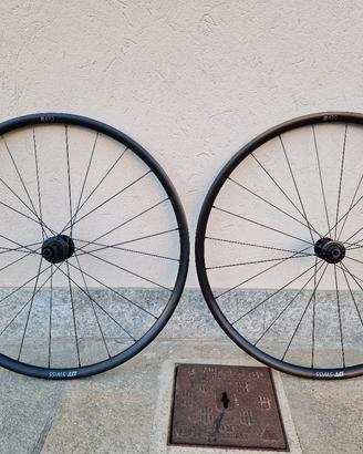 Ruote DT  Swiss R470 DB