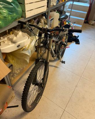 BICI ENDURO SPECIALIZED