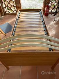 Lettino singolo in legno con rete ortopedica