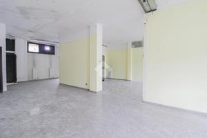 NEGOZIO A PAULLO