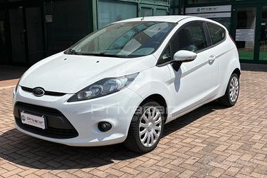 FORD Fiesta 1.4 TDCi 70CV 3 porte Titanium