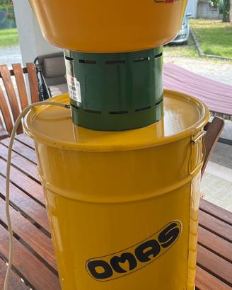 Mulino elettrico OMAS 1600w + 4 setacci