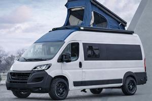 REVOLUTION_La Tenda da tetto per Camper-Van