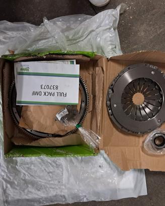 Kit frizione e volano Valeo  FULLPACK DMF   837073