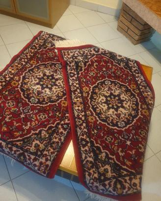 due tappeti vintage