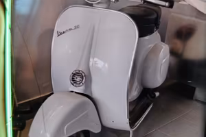 Vespa 50