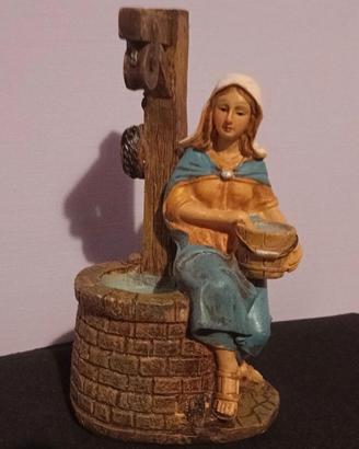 Statuina del presepe "Donna al pozzo"