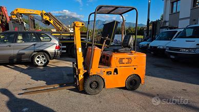 Carrello elevatore Diesel OM 15 q.li