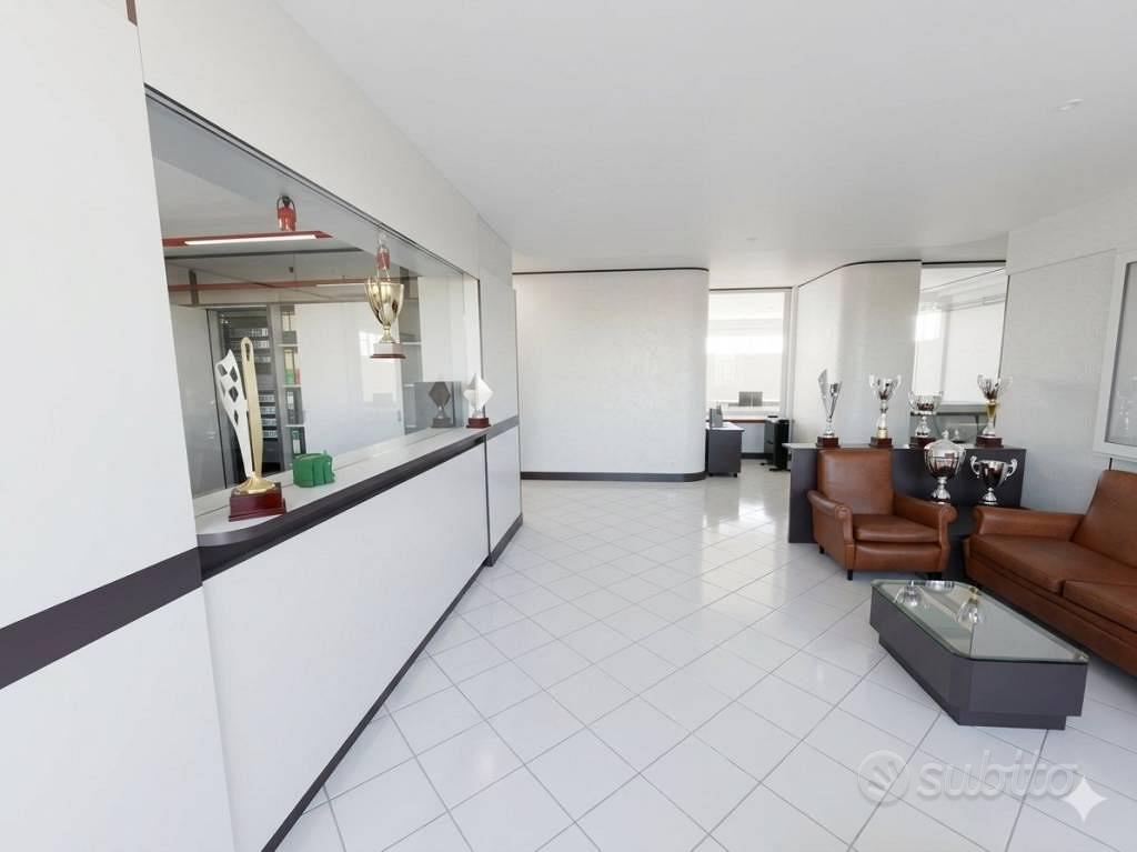 Immobile di 850 m² con 1 locale a Lissone - Vista 3