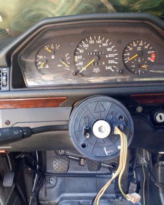 Mercedes W124 200E BENZ ricambi vari 1994