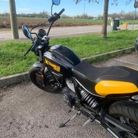 Ducati Scrambler 400 – pronta all’uso