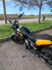 Ducati Scrambler 400 – pronta all’uso