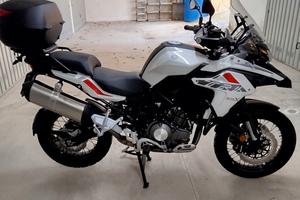 benelli trk 502 x 