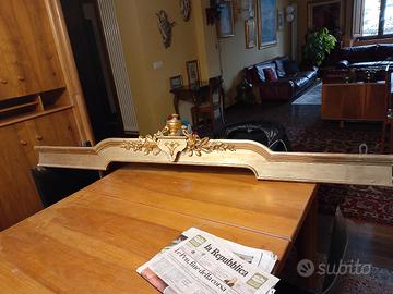 mantovane in legno foglia oro