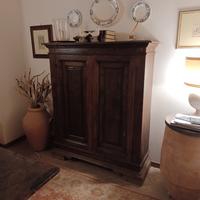 Credenza emiliana