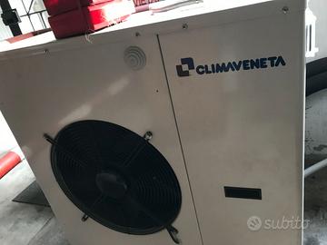 Unità esterna pompa di calore idronica Climaveneta
