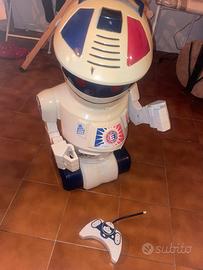 EMIGLIO VINTAGE ROBOT