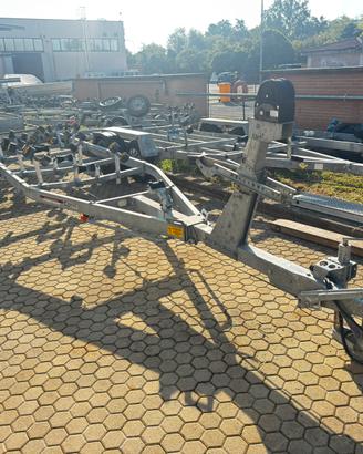 Carrello rimorchio porta barche 1300 kg, cresci