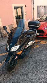 Yamaha T Max - 2005