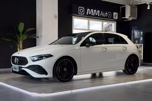 Mercedes-benz A 200d Premium AMG Plus Night Editio