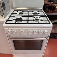 Cucina gas con forno Smeg