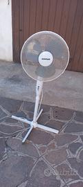 Ventilatore a piantana