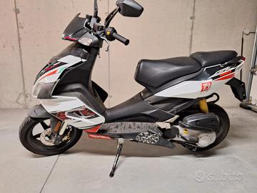 Aprilia SR 50 - 2013
