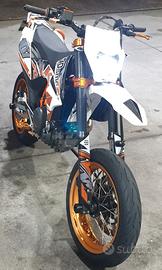 KTM 690 smcR A2