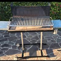Barbecue  griglia  a legna