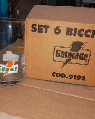 bicchieri della Gatorade 