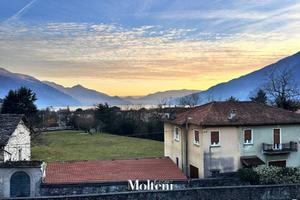 Casa indipendente di 800 m² con più di 5 locali e 