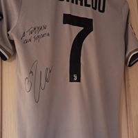 Maglia autografata da Ronaldo