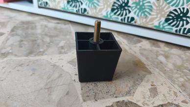 8 piedini per mobili