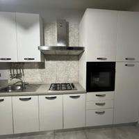 Vende cucina come nuova conpleta di frigo forno