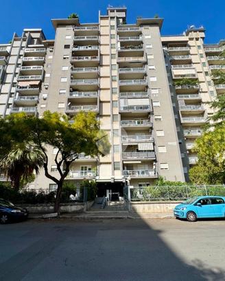 4 LOCALI A PALERMO