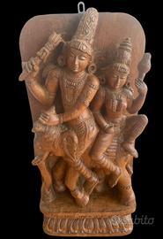 Grande scultura in legno Indiana, Shiva e Parvati