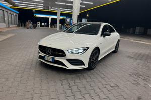Mercedes-Benz CLA 200d 4MATIC Coupé Night Edition